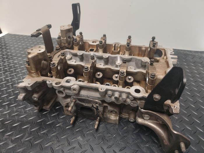 Begagnade Topplock Opel Corsa E 1.0 SIDI Turbo 12V Pris € 423,50 Inklusive moms erbjuds av SP Parts