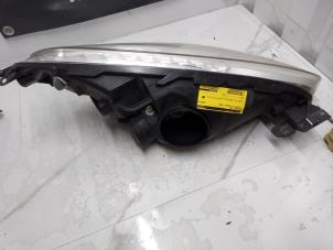 Gebrauchte Scheinwerfer links Citroen C4 Picasso (UD/UE/UF) 1.8 16V Preis € 64,99 Margenregelung angeboten von Smeets Autos Venlo