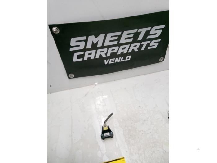 Gebrauchte Airbag Sensor Citroen C4 Picasso (UD/UE/UF) 1.8 16V Preis € 9,99 Margenregelung angeboten von Smeets Autos Venlo
