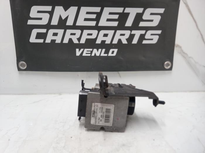 Usagé Pompe ABS Saab 9-3 II Sport Sedan (YS3F) 1.8t 16V Prix € 29,94 Règlement à la marge proposé par Smeets Autos Venlo