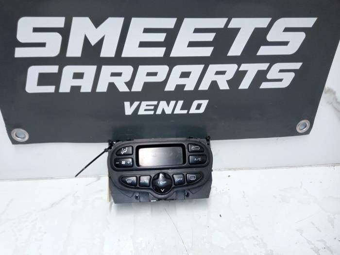 Używane Panel climatronic Peugeot 307 SW (3H) 1.6 16V Cena € 29,99 Procedura marży oferowane przez Smeets Autos Venlo