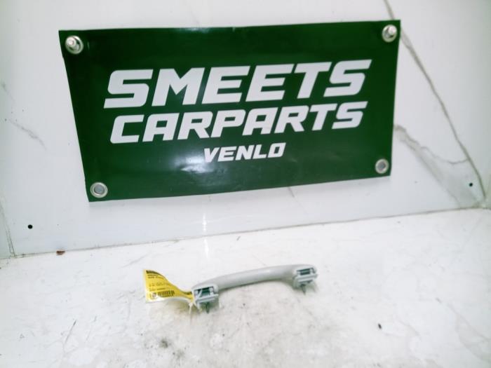 Begagnade Handtag Skoda Octavia Combi (1Z5) 1.2 TSI Pris € 7,94 Marginaltabell erbjuds av Smeets Autos Venlo