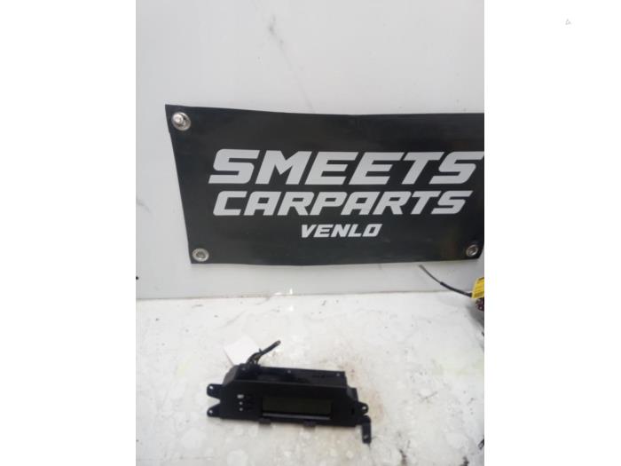 Begagnade Klocka Hyundai i20 1.2i 16V Pris € 14,94 Marginaltabell erbjuds av Smeets Autos Venlo