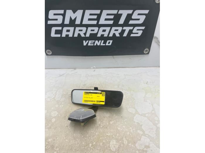 Usados Retrovisor interior Daihatsu Cuore (L251/271/276) 1.0 12V DVVT Precio € 24,98 Norma de margen ofrecido por Smeets Autos Venlo