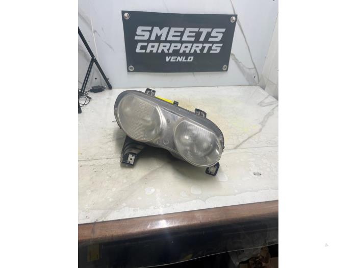 Używane Reflektor prawy Rover 75 2.5 V6 24V Cena € 60,00 Procedura marży oferowane przez Smeets Autos Venlo