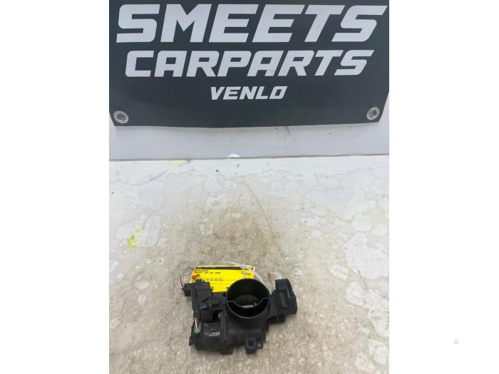 Gebrauchte Drosselklappengehäuse Peugeot 106 II 1.4 XN,XR,XT Preis € 10,94 Margenregelung angeboten von Smeets Autos Venlo