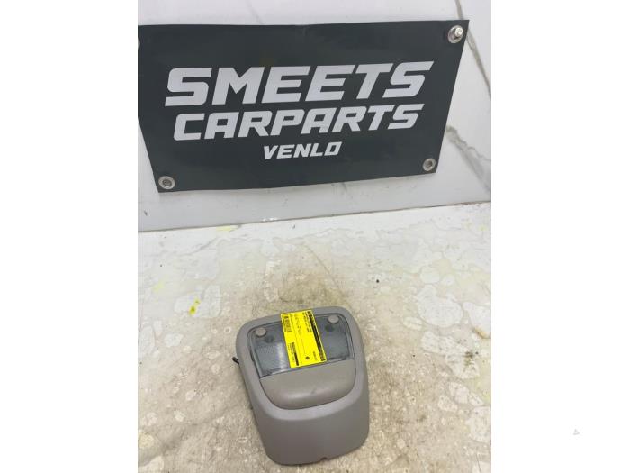 Begagnade Innerbelysning, fram Opel Meriva (A) 1.6 Pris € 9,94 Marginaltabell erbjuds av Smeets Autos Venlo