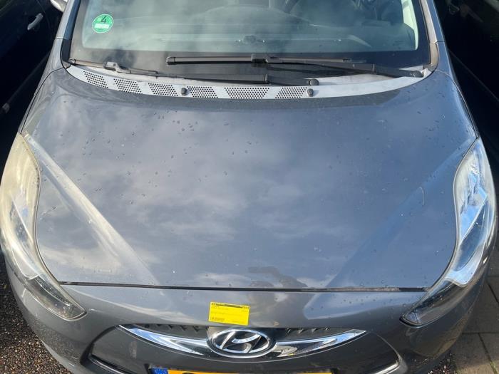Używane Maska Hyundai iX20 (JC) 1.4i 16V Cena € 350,00 Procedura marży oferowane przez Smeets Autos Venlo