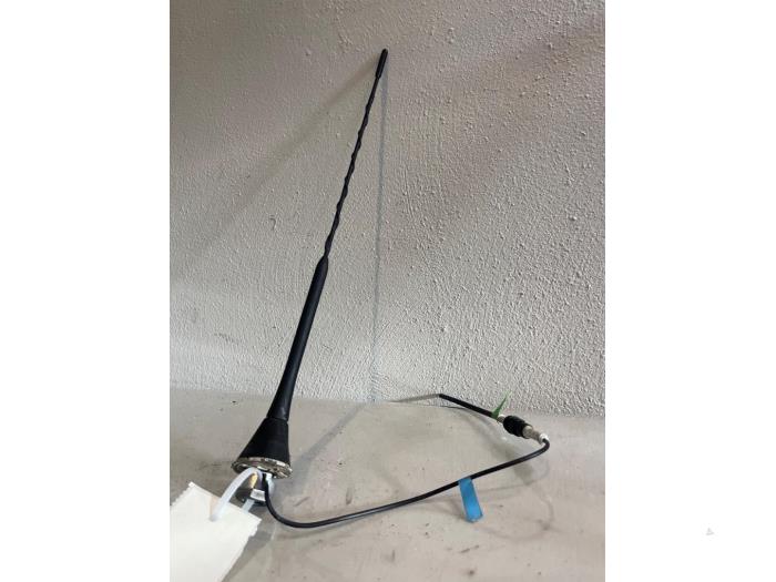 Używane Antena Fiat Stilo (192A/B) 1.4 16V Cena € 29,99 Procedura marży oferowane przez Smeets Autos Venlo
