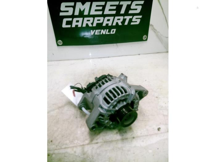Begagnade Dynamo Opel Omega B Caravan (21/22/23) 2.2 16V Pris € 24,94 Marginaltabell erbjuds av Smeets Autos Venlo