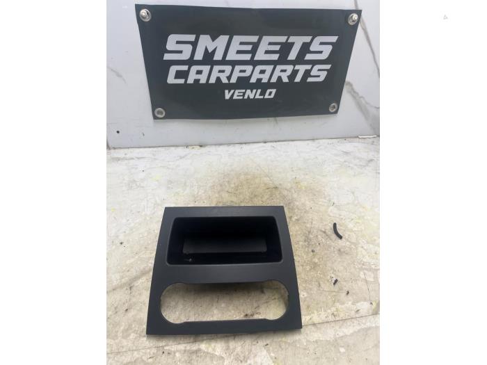 Begagnade Handskfack Mercedes A (W169) 1.5 A-150 5-Drs. Pris € 19,99 Marginaltabell erbjuds av Smeets Autos Venlo