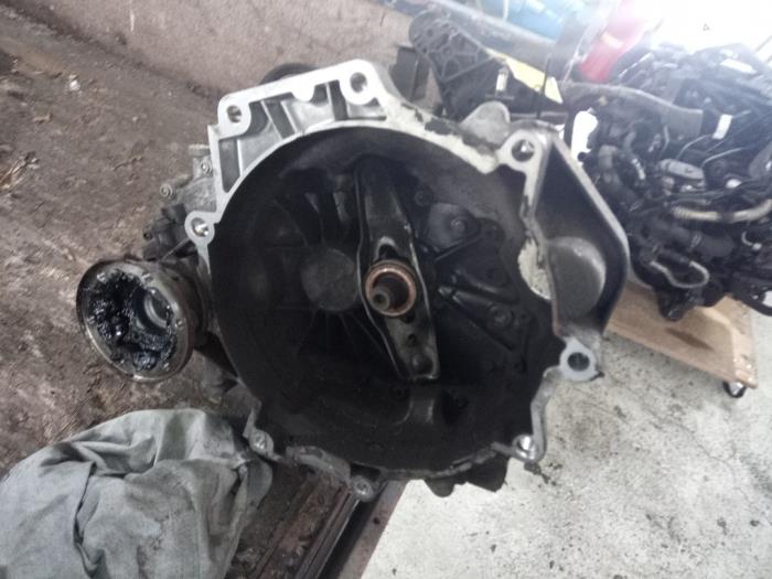 Gebrauchte Getriebe Volkswagen Fox Preis € 350,00 Margenregelung angeboten von Smeets Autos Venlo