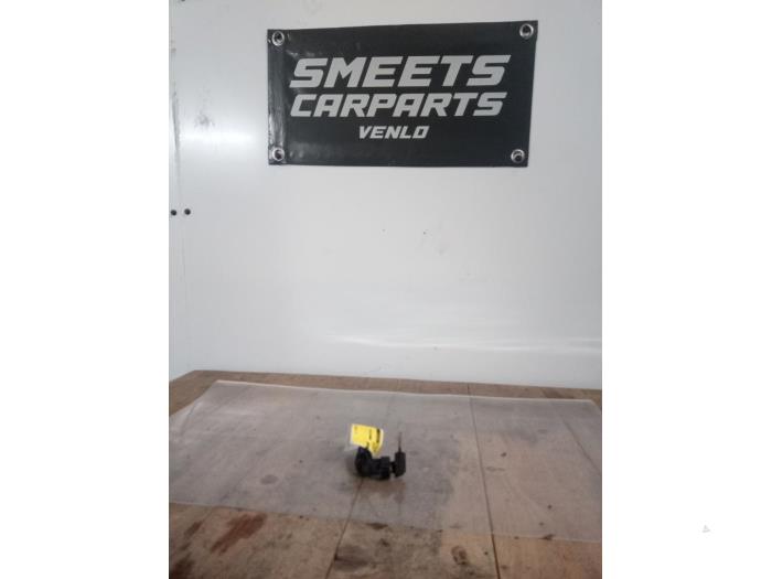 Begagnade Kamaxelsensor Fiat Stilo (192A/B) 1.4 16V Pris € 12,49 Marginaltabell erbjuds av Smeets Autos Venlo