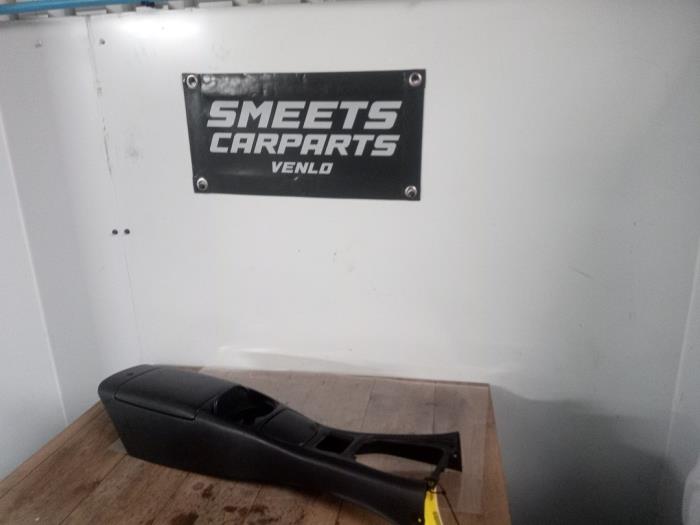 Usagé Console centrale Mazda MX-5 (NB18/35/8C) 1.6i 16V Prix € 99,99 Règlement à la marge proposé par Smeets Autos Venlo