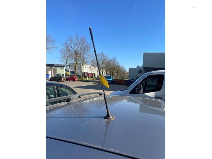 Używane Antena Mazda 6 Sportbreak (GY19/89) 2.0 CiDT 16V Cena € 35,00 Procedura marży oferowane przez Smeets Autos Venlo