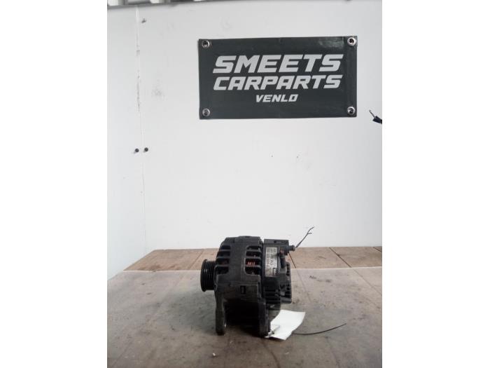 Used Dynamo Volkswagen Polo IV (9N1/2/3) 1.2 12V Price € 19,99 Margin scheme offered by Smeets Autos Venlo