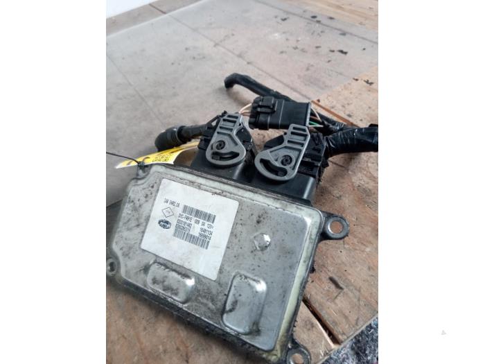 Engine management computer from a Renault Clio II (BB/CB) 1.2 16V 2004