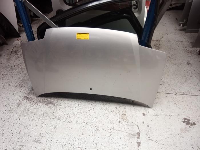 Używane Maska Hyundai Atos 1.1 12V Cena € 125,00 Procedura marży oferowane przez Smeets Autos Venlo