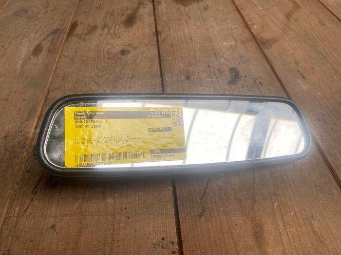Używane Lusterko wewnetrzne Audi A2 (8Z0) 1.6 FSI 16V Cena € 9,99 Procedura marży oferowane przez Smeets Autos Venlo