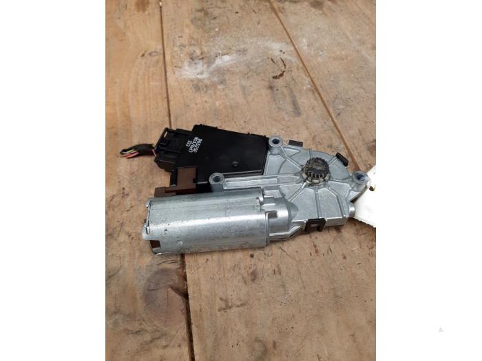 Używane Silnik dachu cabrio BMW Mini (R50/53) 1.6 16V Cooper S Cena € 114,99 Procedura marży oferowane przez Smeets Autos Venlo
