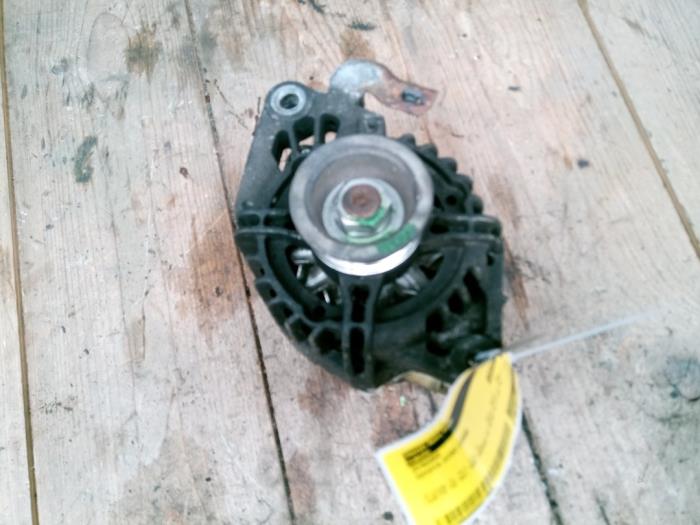 Begagnade Dynamo Toyota Aygo (B10) 1.0 12V VVT-i Pris € 29,50 Marginaltabell erbjuds av Smeets Autos Venlo