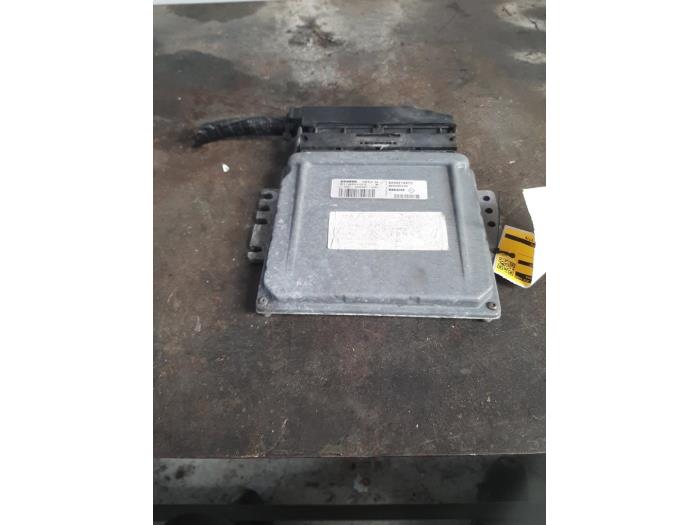 Used Engine management computer Renault Scénic I (JA) 1.8 16V Price € 34,99 Margin scheme offered by Smeets Autos Venlo