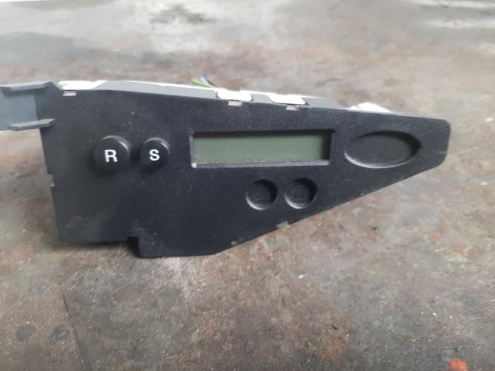 Begagnade Innerdisplay Ford Focus 1 Wagon 1.6 16V Pris € 8,00 Marginaltabell erbjuds av Smeets Autos Venlo