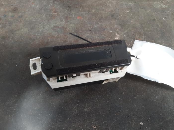 Begagnade Innerdisplay Peugeot 306 (7A/C/S) 1.6i XR,XT,ST Pris € 19,99 Marginaltabell erbjuds av Smeets Autos Venlo