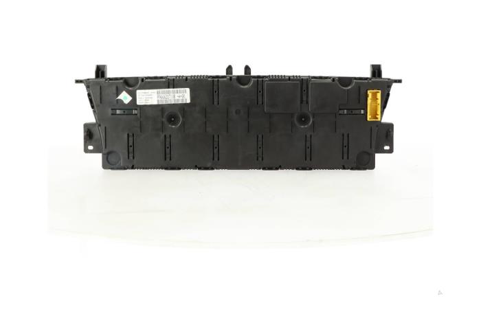Begagnade Innerdisplay Citroen C4 Picasso Pris € 46,00 Marginaltabell erbjuds av Bart Ebben