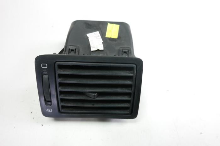 Usados Pieza de salpicadero Citroen Jumpy Precio € 40,25 Norma de margen ofrecido por Bart Ebben