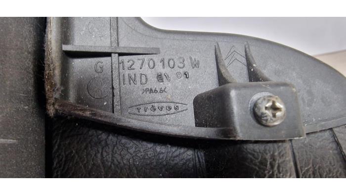 Używane Pólka tylna Citroen Xsara Cena € 57,50 Procedura marży oferowane przez Bart Ebben