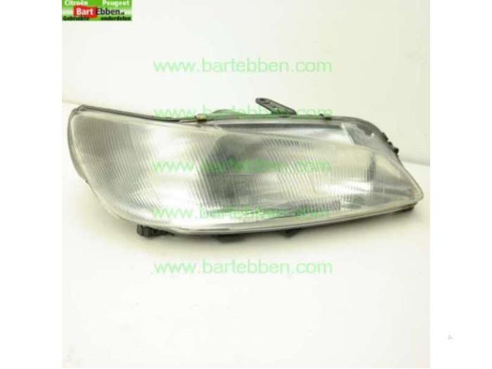 Używane Modułowy reflektor LED Peugeot 306 Cena € 40,25 Procedura marży oferowane przez Bart Ebben