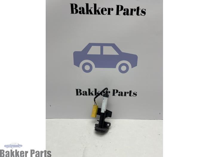 Używane Silownik HSR BMW 7 serie (G11/12) 740e,Le Cena € 75,00 Procedura marży oferowane przez Bakker Parts