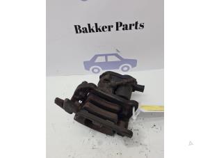 Begagnade Bakre bromsok, höger Audi A4 Avant (B8) 1.8 TFSI 16V Pris € 75,00 Marginaltabell erbjuds av Bakker Parts