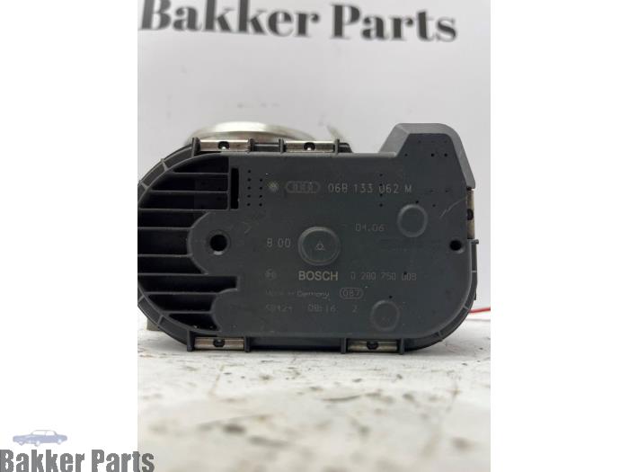 Usagé Boîtier accélérateur Audi A4 (B7) 1.8 T 20V Quattro Prix € 45,00 Règlement à la marge proposé par Bakker Parts