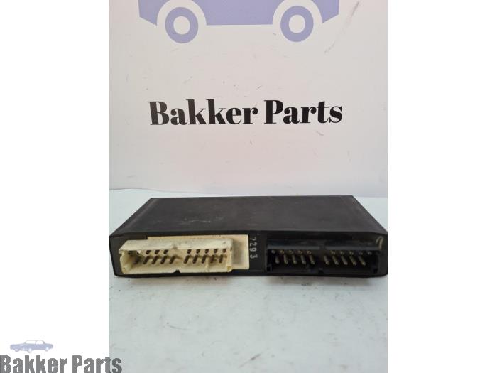 Używane Sterownik Body Control BMW 5 serie (E34) 520i 24V Cena € 40,00 Procedura marży oferowane przez Bakker Parts