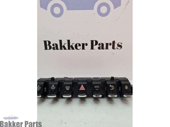 Używane Przelacznik Peugeot 3008 I (0U/HU) 2.0 HYbrid4 16V Cena € 35,00 Procedura marży oferowane przez Bakker Parts