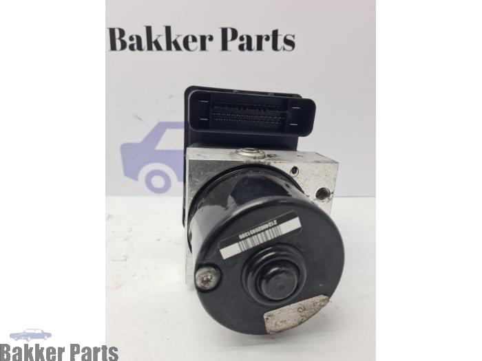 Begagnade ABS-pump Ford C-Max (DM2) 1.6 16V Pris € 60,00 Marginaltabell erbjuds av Bakker Parts