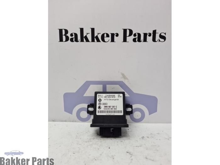 Usagé Ordinateur éclairage Volkswagen Golf VI (5K1) 2.0 GTD 16V Prix € 40,00 Règlement à la marge proposé par Bakker Parts