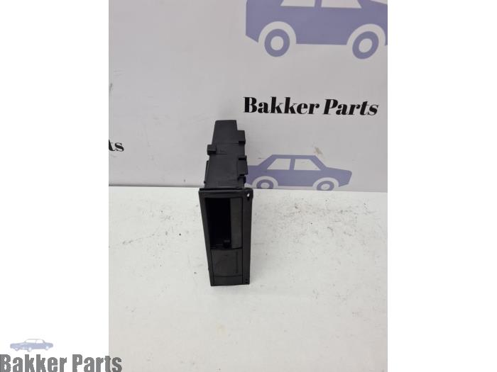 Begagnade Kontrollenhet, multimedia Audi A3 (8P1) 1.2 TFSI Pris € 70,00 Marginaltabell erbjuds av Bakker Parts