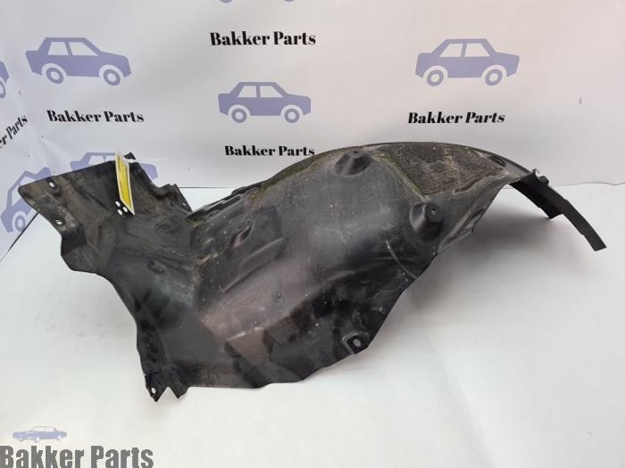 Używane Nadkole BMW 7 serie (G11/12) 740e,Le Cena € 40,00 Procedura marży oferowane przez Bakker Parts