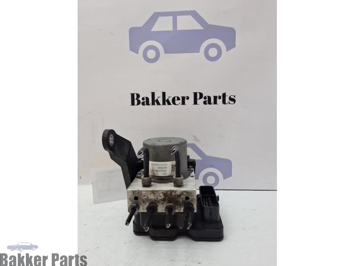Begagnade ABS-pump Opel Karl 1.0 12V Pris € 75,00 Marginaltabell erbjuds av Bakker Parts