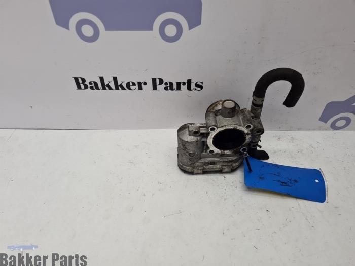 Gebrauchte Drosselklappengehäuse Opel Corsa D 1.0 Preis € 40,00 Margenregelung angeboten von Bakker Parts