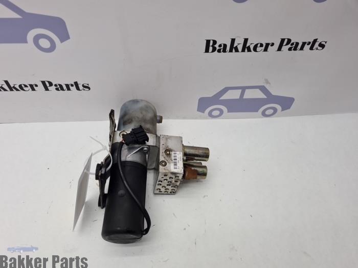 Używane Pompa hydrauliczna Saab 9-3 II (YS3F) 2.0T 16V Cena € 100,00 Procedura marży oferowane przez Bakker Parts