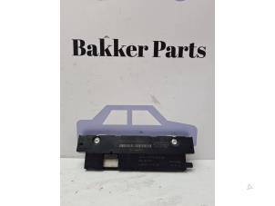 Begagnade Antenn (diverse) BMW 5 serie Touring (F11) 520d 16V Pris € 30,00 Marginaltabell erbjuds av Bakker Parts