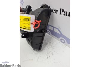 Ventildeckel van een Mercedes-Benz B (W246/W242) 2.1 B-220 CDI BlueEFFICIENCY, B-220d 16V 2018