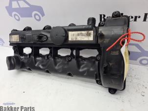 Ventildeckel van een Mercedes-Benz B (W246/W242) 2.1 B-220 CDI BlueEFFICIENCY, B-220d 16V 2018
