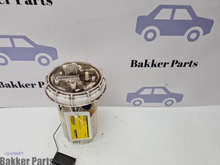 Usagé Pompe essence Opel Corsa D 1.2 ecoFLEX Prix € 50,00 Règlement à la marge proposé par Bakker Parts
