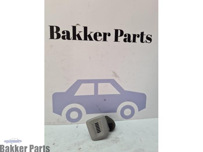 Używane Mikrofon BMW 5 serie Touring (F11) 520d 16V Cena € 10,00 Procedura marży oferowane przez Bakker Parts