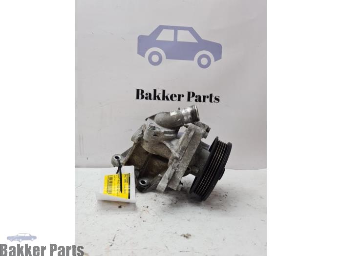 Begagnade Vattenpump Opel Karl 1.0 12V Pris € 50,00 Marginaltabell erbjuds av Bakker Parts